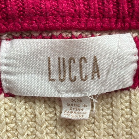 Women’s XS Striped Red and Cream Sweater - Picture 4 of 4